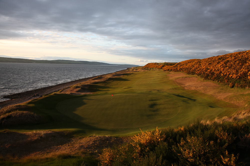 The 1st Hole at Castle Stuart Golf Links