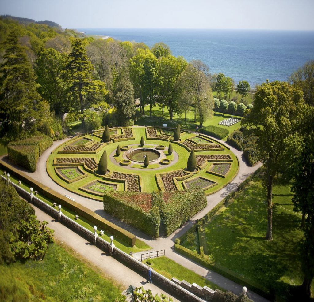 Formal gardens, Dunrobin Castle