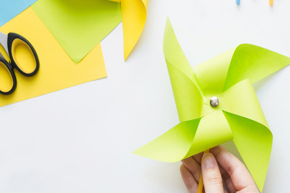 Making a paper windmill