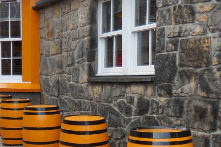 The front of Glenmorangie Distillery in the Scottish Highlands