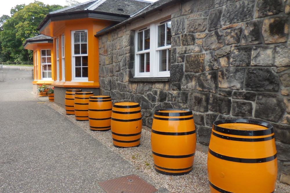 The front of Glenmorangie Distillery in the Scottish Highlands