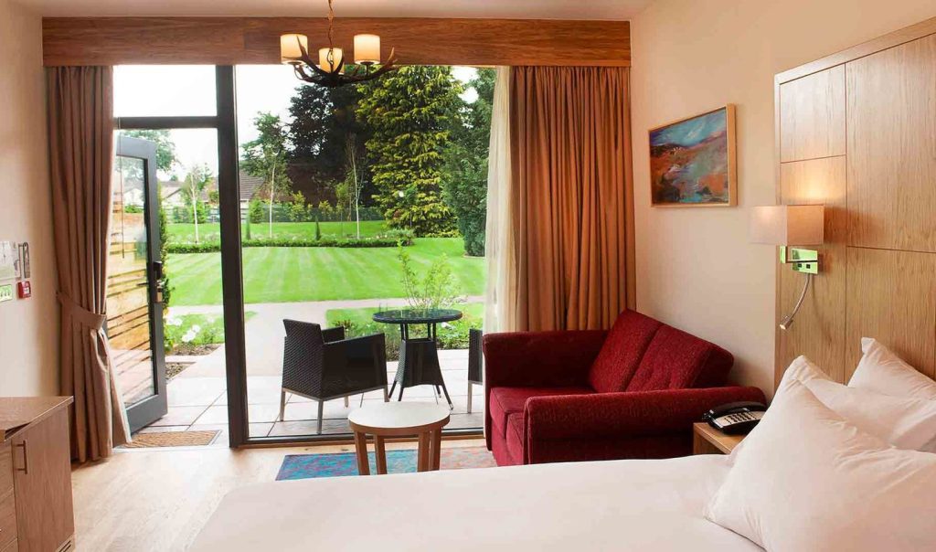 1524684688GardenRoom1