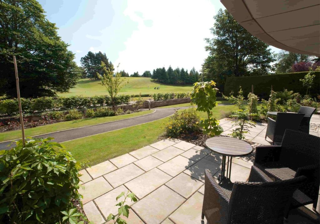 Kingsmills-Hotel-Accommodation-Kingsclub-Retreat-Room-View