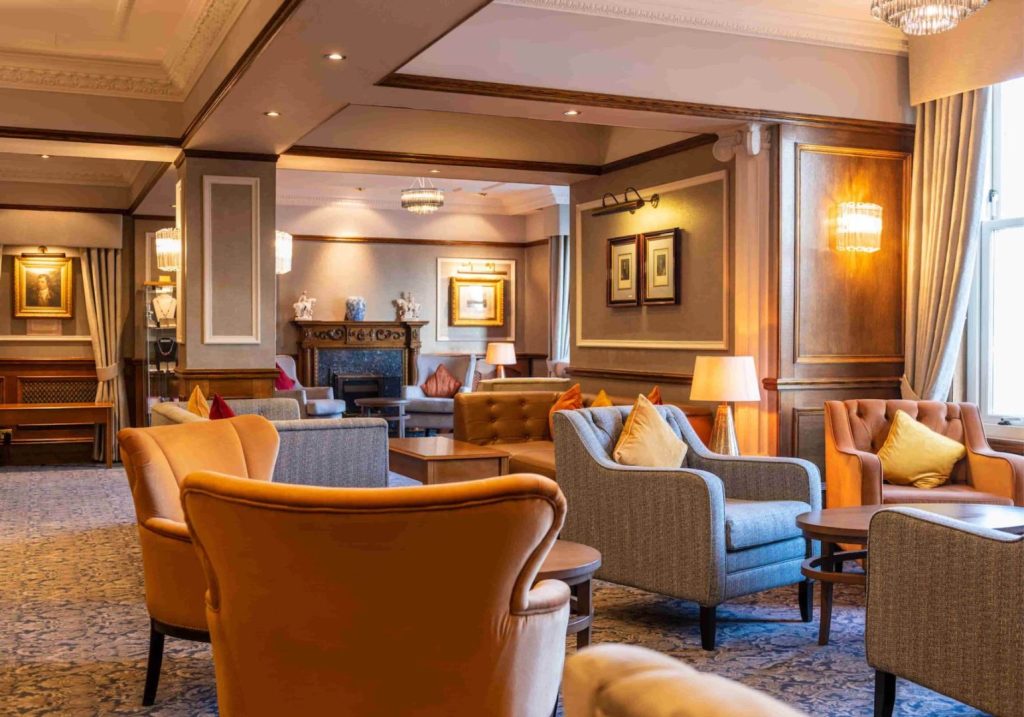 Kingsmills-Hotel-Dining-Lounges-Reception-Lounge