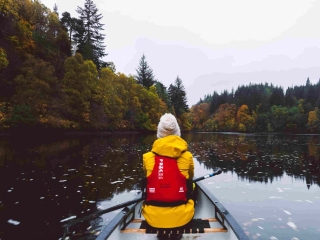 Visit-Experience-Canoeing-on-River-Beauly