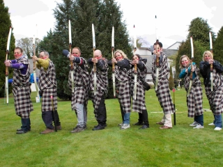 Visit-Experience-Highland-Games