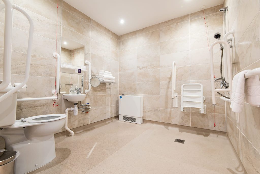 Accessible Classic King Shower Room at Kingsmills